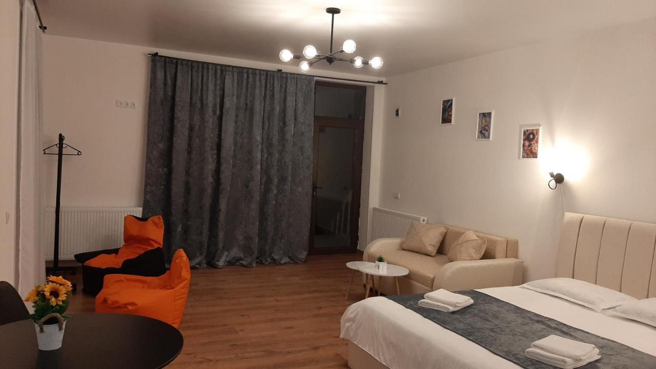 Hotel Terkhena Kazbegi Esterno foto