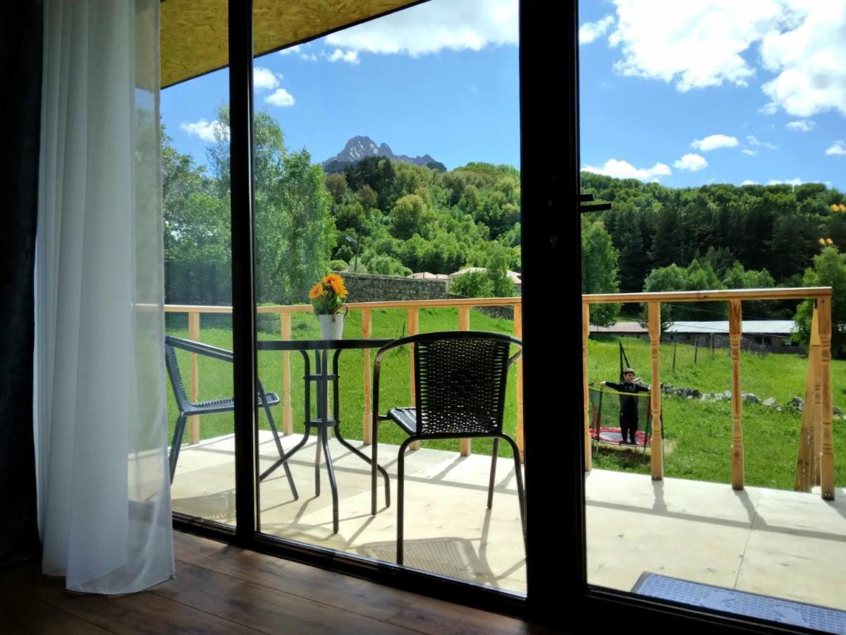 Hotel Terkhena Kazbegi Esterno foto