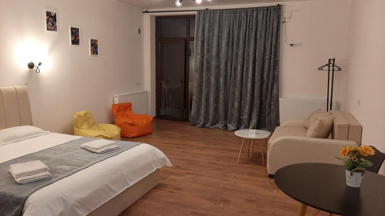 Hotel Terkhena Kazbegi Esterno foto